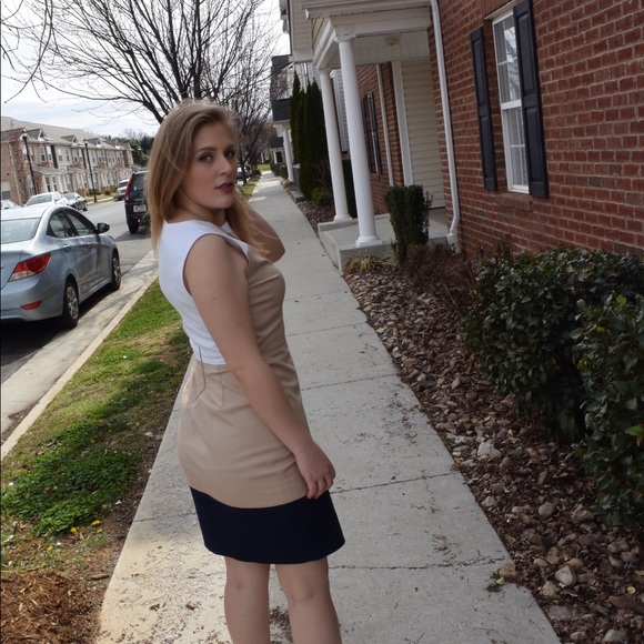 Meet your Posher, Rhea - Picture 4 of 4